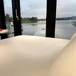 Botel Diamond Bigigio House Boat Lisanza