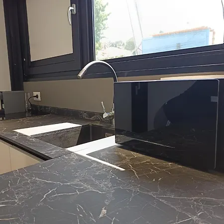 Diamond Bigigio House Boat Botel