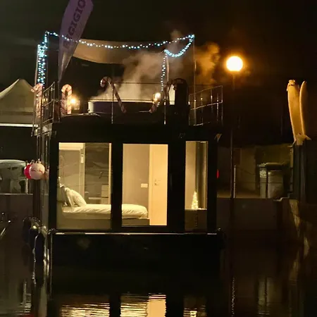 Diamond Bigigio House Boat