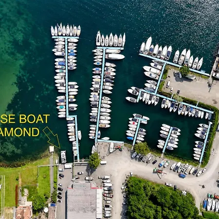 Diamond Bigigio House Boat * Lisanza