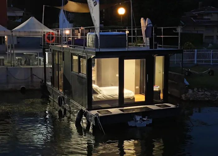 Bådhotel Diamond Bigigio House Boat