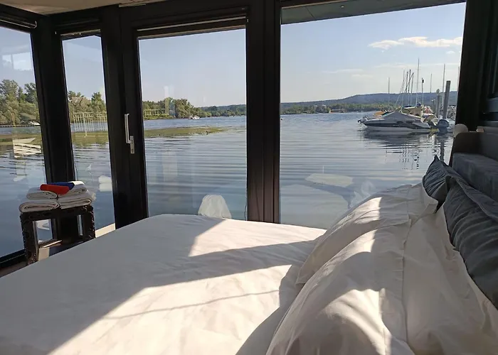 船上ホテル Diamond Bigigio House Boat