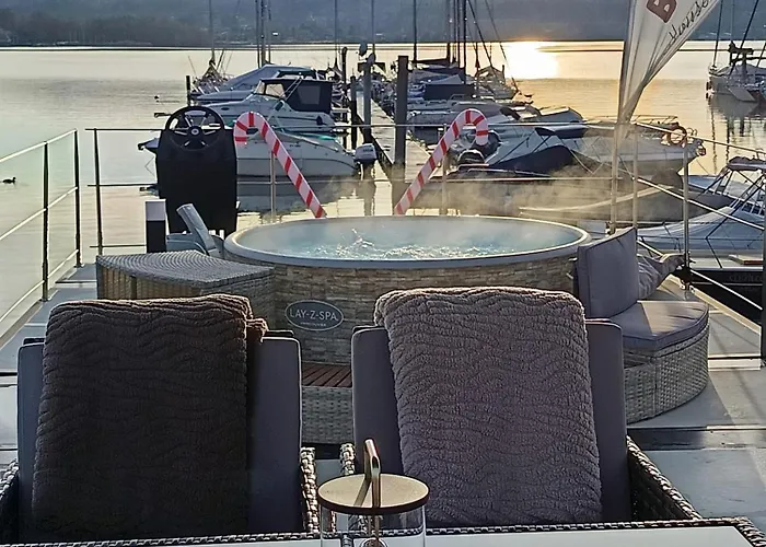 Diamond Bigigio House Boat Lisanza