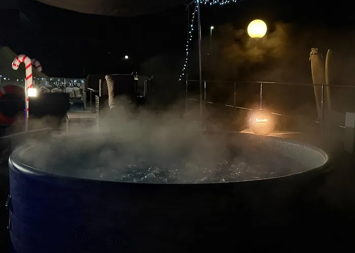 Diamond Bigigio House Boat